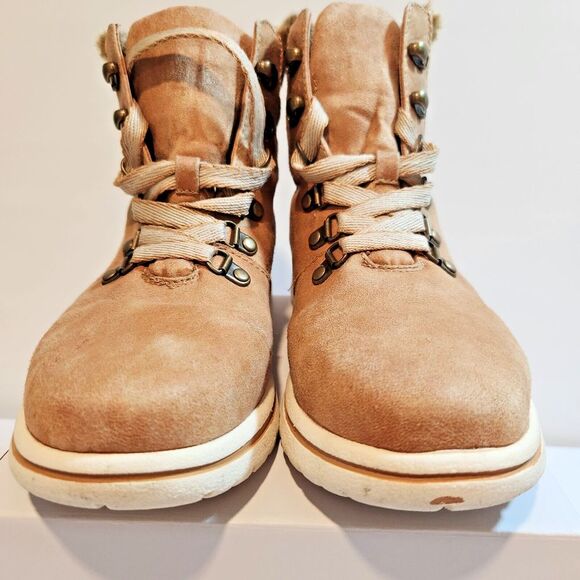 Cliffs by white mountain women's Tan boots Hallett size‎ 7.5M. Hook & Eye - Picture 1 of 5